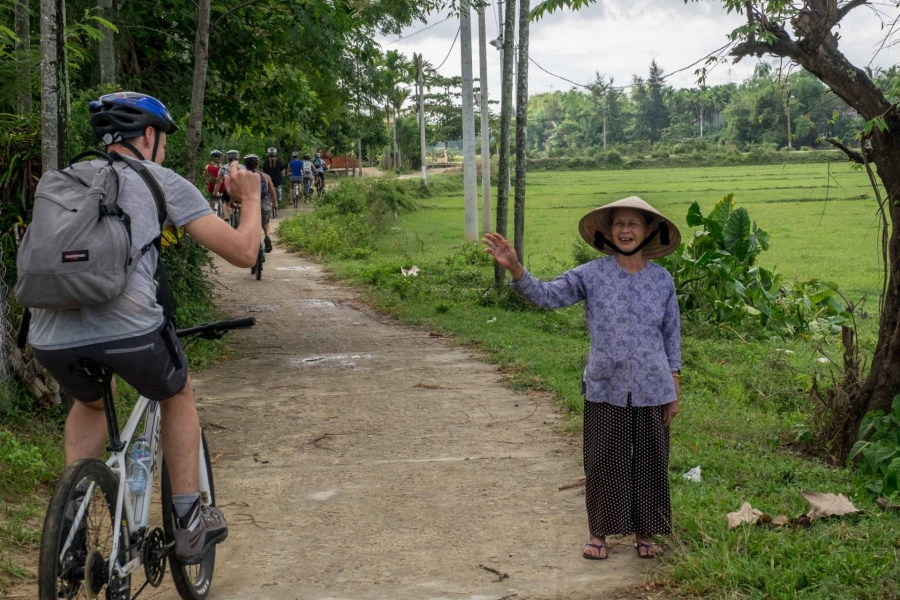 Bike back to Hoi An Rural Life